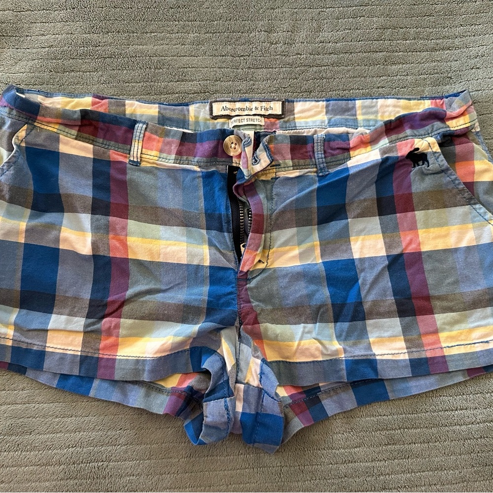 Abercrombie & Fitch Women's Plaid Shorts - Blue and Yellow